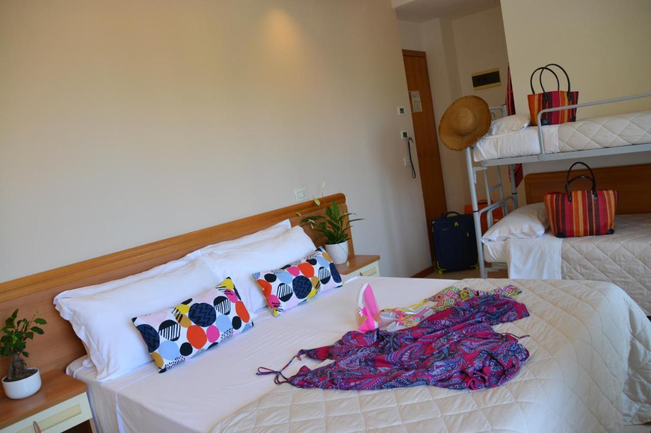 Hotel Apogeo - Breakfast Experience Rimini Ngoại thất bức ảnh