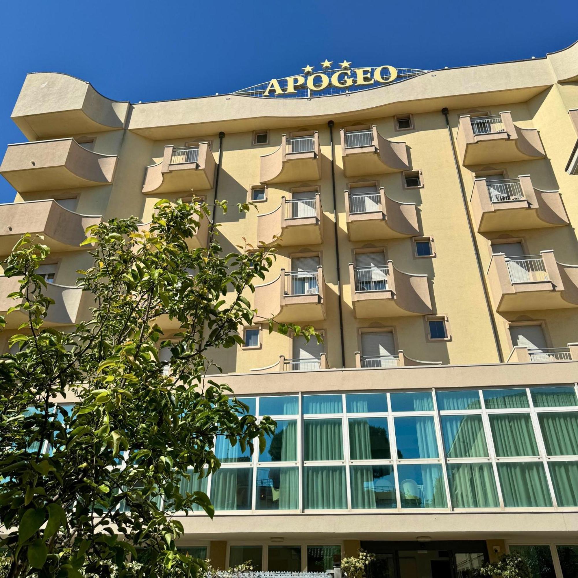 Hotel Apogeo - Breakfast Experience Rimini Ngoại thất bức ảnh